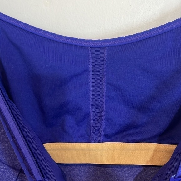 Lululemon - Graceful Flow convertible Tank top in Pigment Blue size 8 - Picture 9 of 9